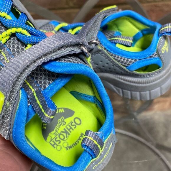 Oshkosh B’gosh Pumba2 Bumptoe Boys Sandal Size 6 - Picture 8 of 9